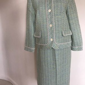 Henry Lee 2 pc skirt and blazer